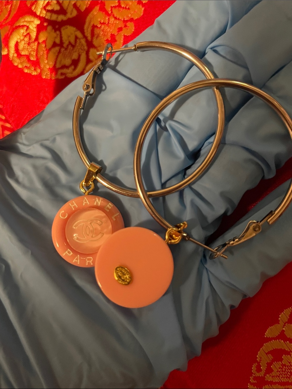 CHANEL upcycled Pink and Gold Hoop Earrings with Logo Disc - Picture 3 of 17